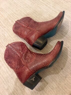 Women's Red Faux-Snakeskin Mid-Calf Heeled Boots